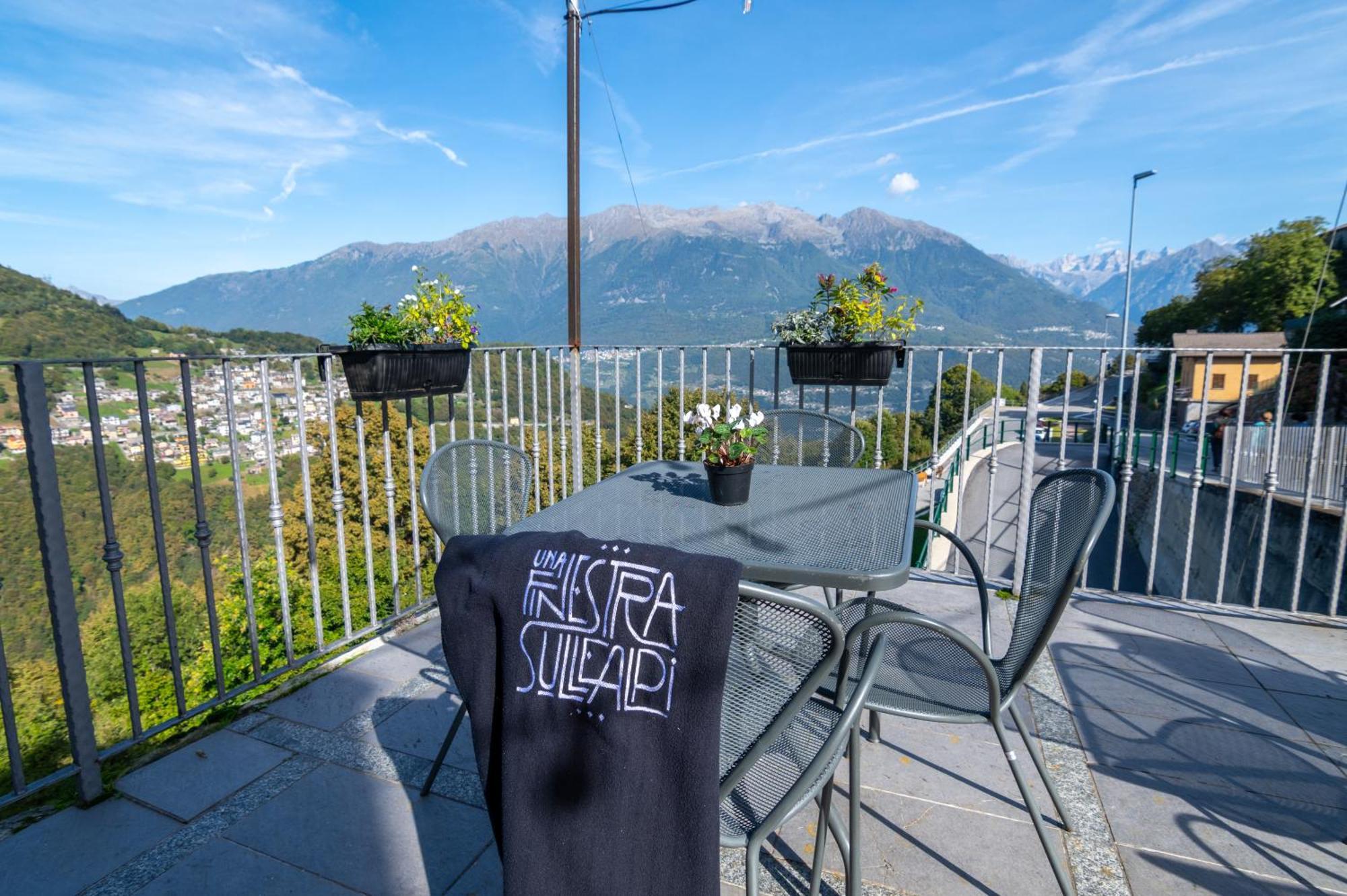 Una Finestra Sulle Alpi Bema Luaran gambar